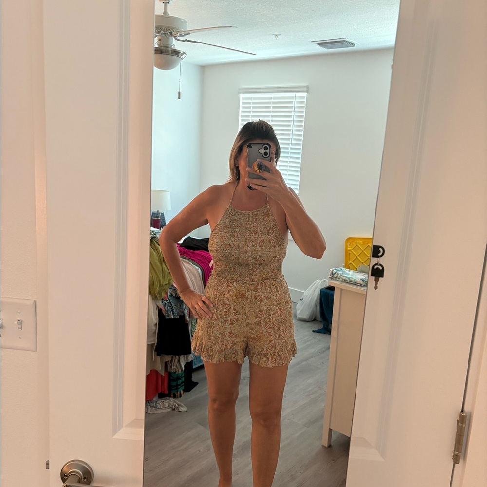 ILLA ILLA Beige Patterned Romper